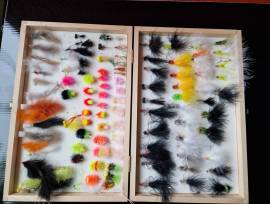 WOOD EN FLY BOX PLUS 100 FLYS