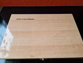 WOODEN FLY BOX PLUS 80 FLYS 